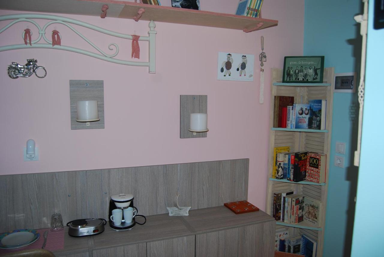 Luxury Traditional Room The Small Bookstore Kastro-Kyllini Eksteriør bilde